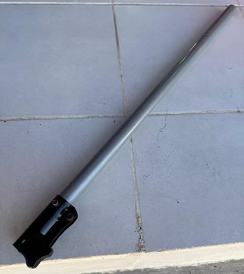 Tubo recto con flecha para desbrozadora Truper Des-25P/ Des-26C/ Des-30C